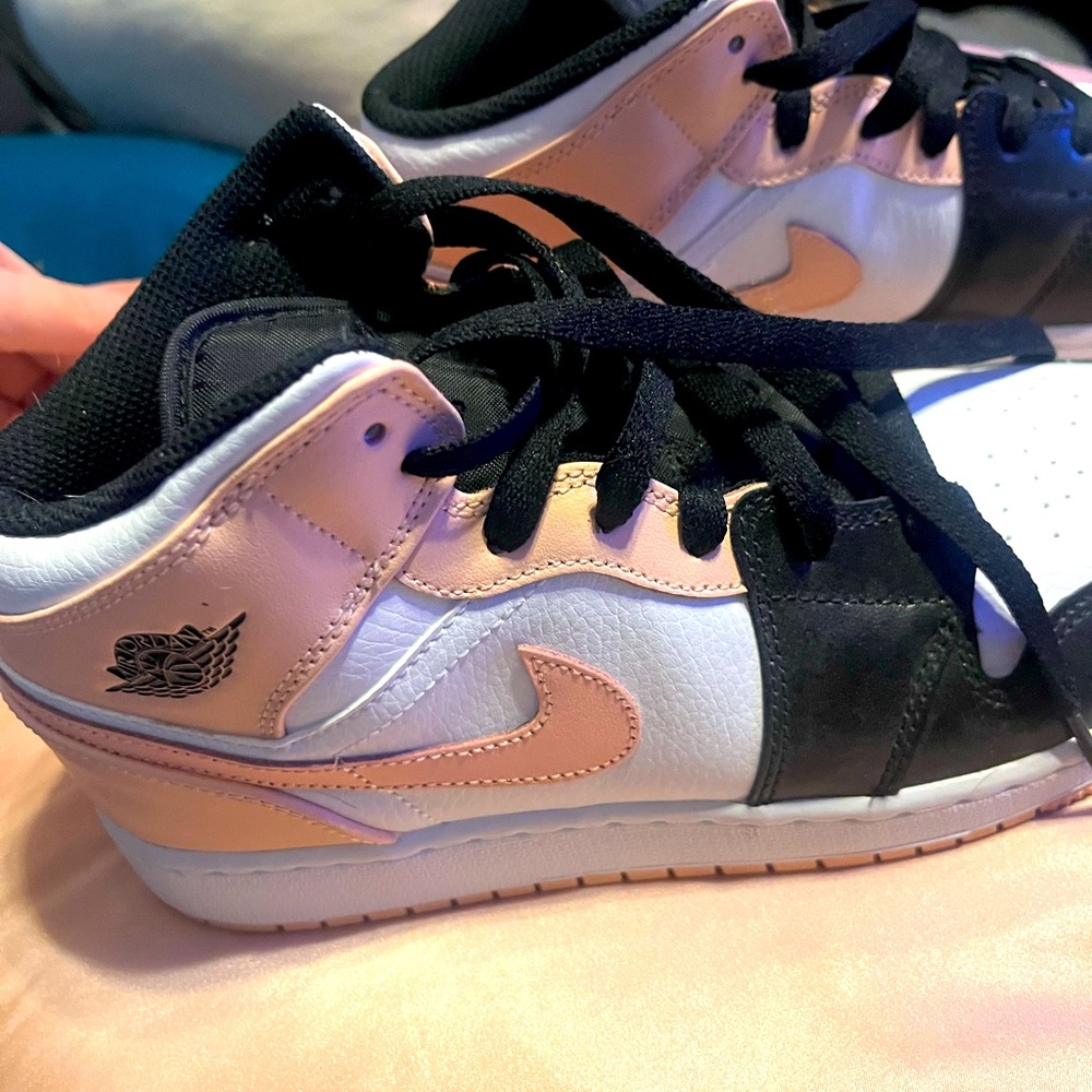 2021 Air Jordan 1 Mid “Crimson Tint”
